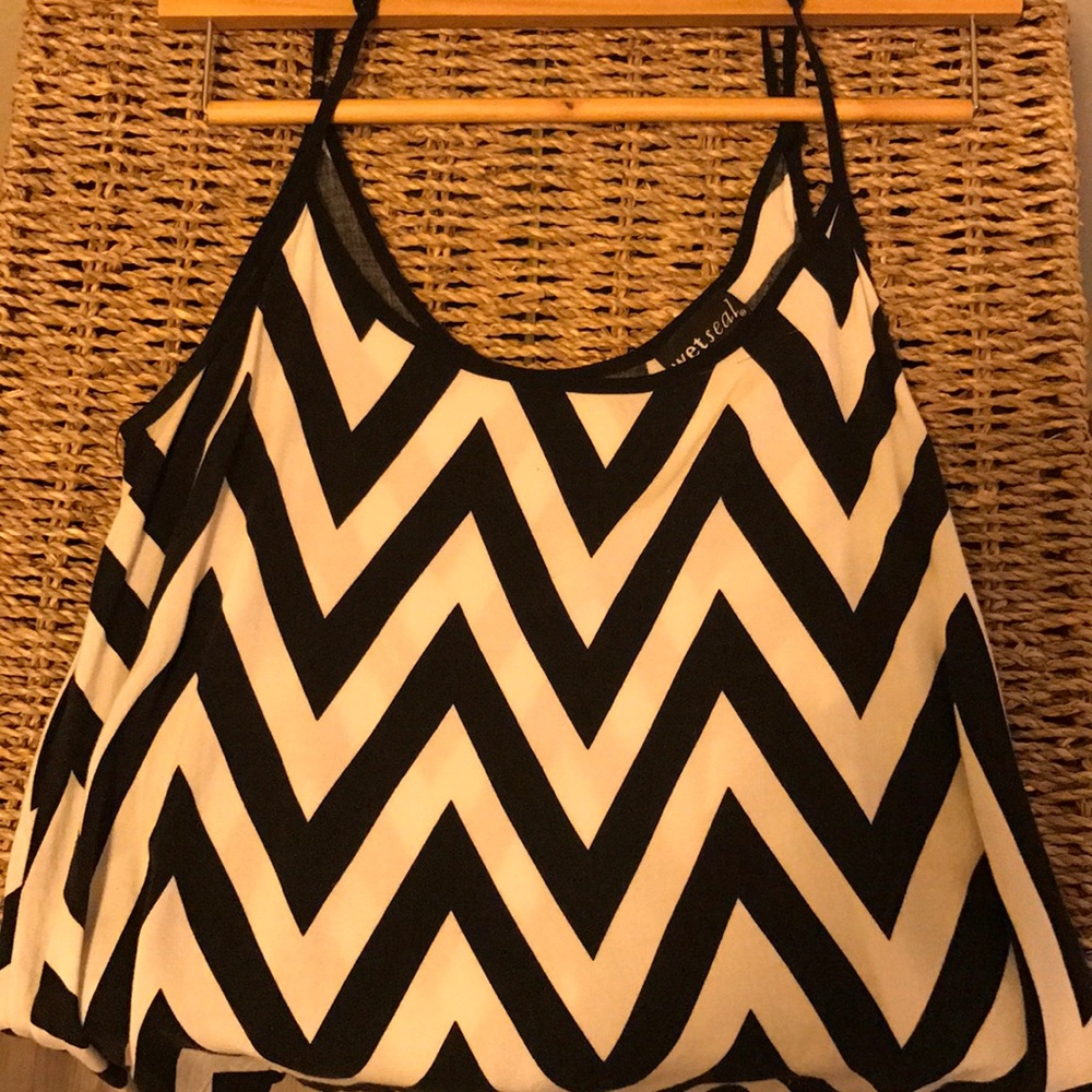 Black &white Retro tank top